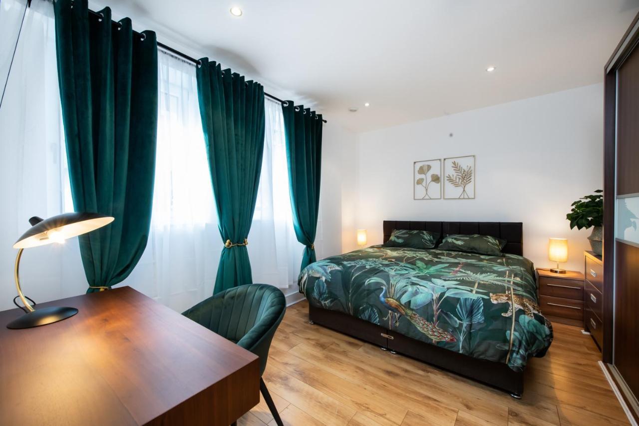 London Nino Apartments Exterior photo